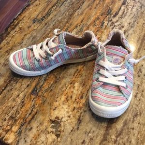 Roxy Disney Toddler shoes size 11T